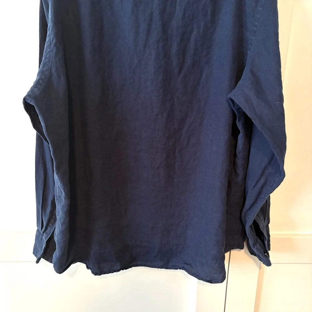 J. Crew Men's Navy Linen Button Front Long Sleeved Top in Size L